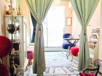 占いカフェジジ！神楽坂サロン